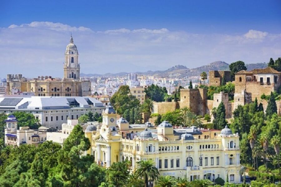 Alcazaba and Gibralfaro Private Tour. Skip The Line - Key points at a glance