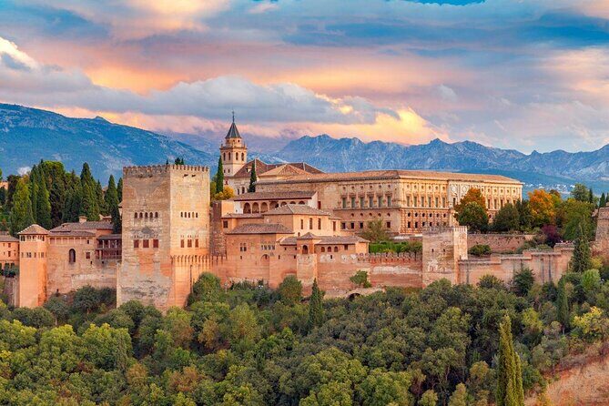 Alhambra Private Tour Hotel or Shore Pickup in Marbella or Malaga - Key things that make this tour work well