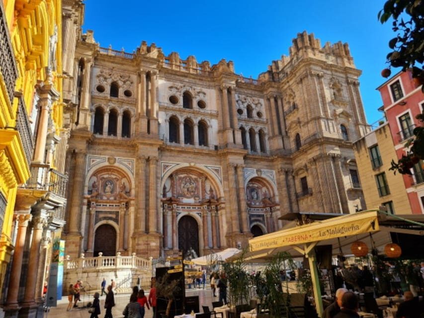 Audioguide City Walk Malaga for cruises (German & English) - English and German Audio: Choosing the Right Setup