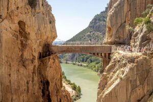 Caminito del Rey Day Trip from Costa del Sol - Getting There: Air-Conditioned Coach and Pickup Reality