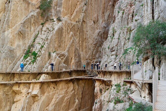 Caminito del Rey Day Trip from Costa del Sol - From the Reservoir Start to the Tunnel Zone (Kiosko and the First Big Views)