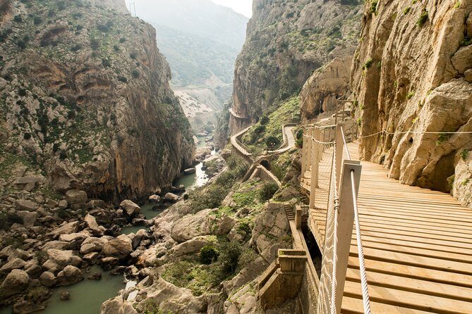 Caminito del Rey Small Group Tour from Malaga with Picnic - The end of the walk at 12:15: picnic time without the hassle