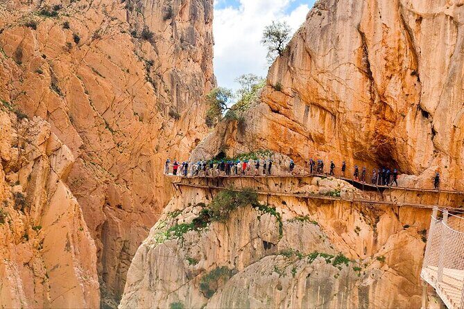 Caminito del Rey with Pickup from Malaga City - The hike segment: 100 meters above the Guadalhorce River