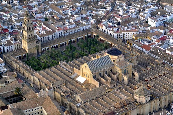 Cordoba and its Mosque Tour from Málaga - The paper guide: a simple tool that improves your free time