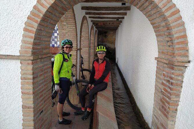 E-Mountain Bike Explorer Tour departing from Marbella - Start at the Marbella marina: easy meeting, early energy