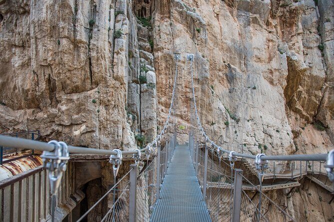 Epic Caminito del Rey Adventure: Guided Tour & Guaranteed Ticket - Shuttle bus timing, return walk, and where you’ll find food