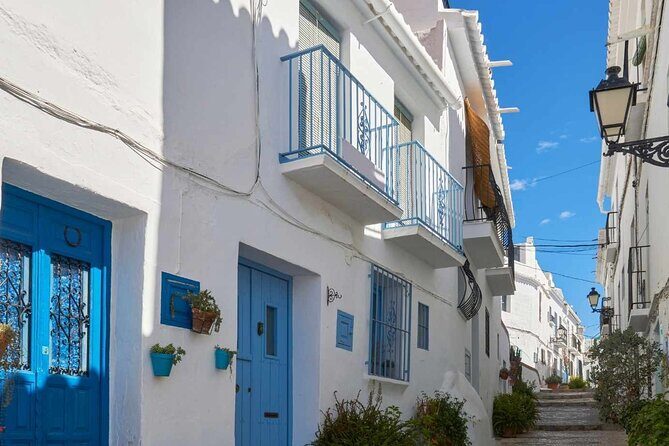 Excursion to Nerja & Frigiliana. - Frigiliana for Two Hours: White Streets, Flowers, and a Wine-and-Tapas Finish