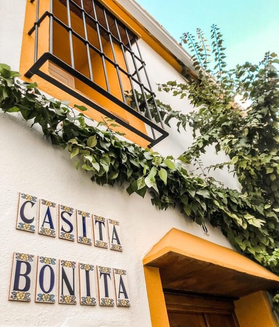 Explore Marbella Old Town: Authentic Tapas Food Tour - Getting your bearings on the Old Town walk