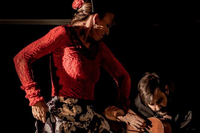 Flamenco evening and barbecue by the sea at the Blue Dolphin Beach Club - The flamenco show: singing, guitar, and close-up dancing