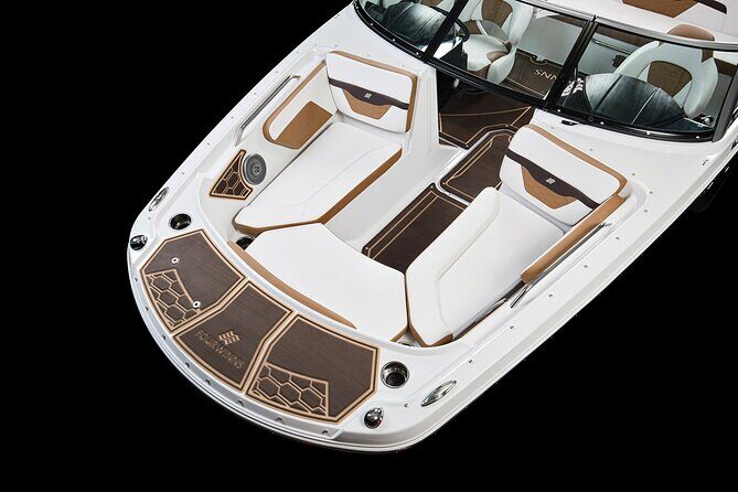 FourWinns HD240 boat rental for 10 people 4 hours - Maro-Cerro Gordo and the Nerja coastline: what you’re really sailing for