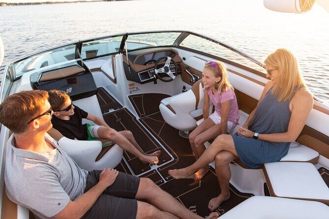 FourWinns HD240 boat rental for 10 people 4 hours - Who should book this FourWinns HD240 rental (and who shouldn’t)