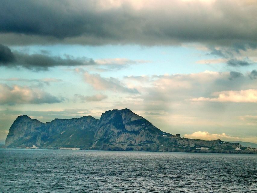 From Costa del Sol: Gibraltar Dolphin Watching by Boat - Gibraltar free time: how to use 3.5 hours well