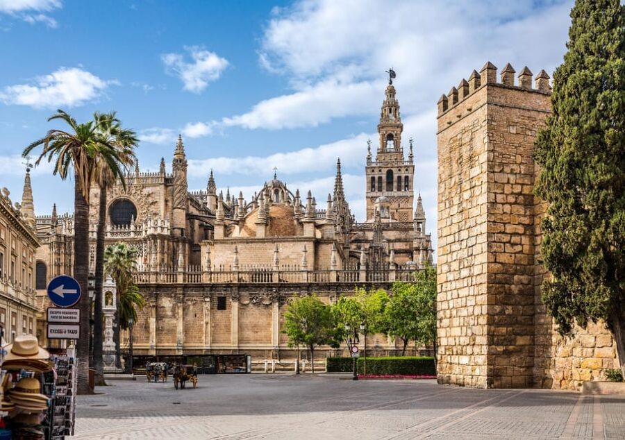 From Costa del Sol: Guided Tour of Seville - Free time later: about four hours to eat and make your own route