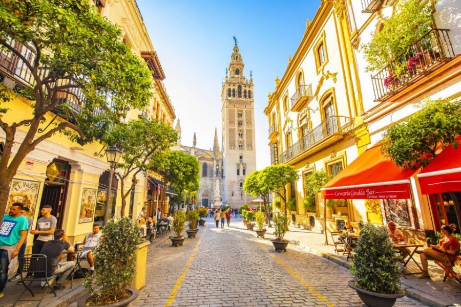 From Costa del Sol: Guided Tour of Seville - Who should book this Seville Cathedral + Giralda tour