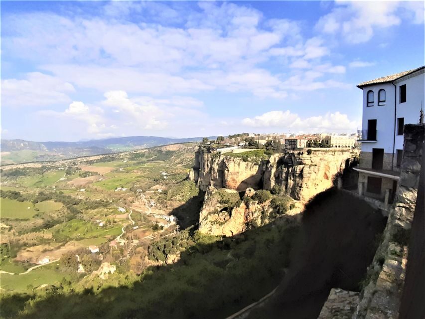 From Costa del Sol: Private Ronda Tour - Private pickup and ride time from Málaga, Marbella, Nerja, and Antequera