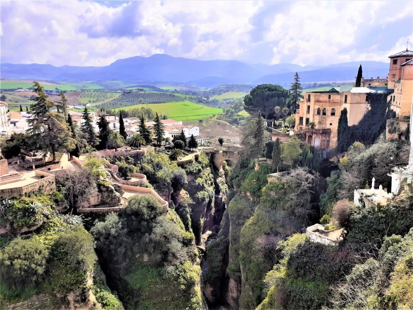 From Costa del Sol: Private Ronda Tour - Getting your bearings with a guided walk in Ronda