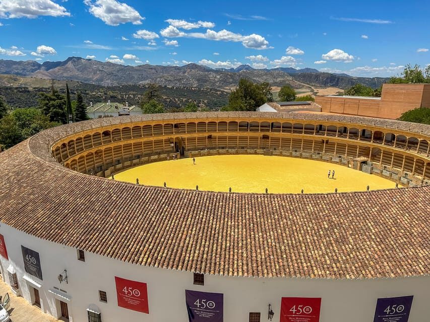 From Costa del Sol: Ronda, and Bullring Tour - Puente Nuevo: Timing Your Photos at the Tajo River Gorge