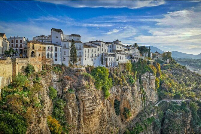 From Costa del Sol: Ronda and Setenil de las Bodegas - Setenil de las Bodegas: 60 minutes inside the cliff-houses