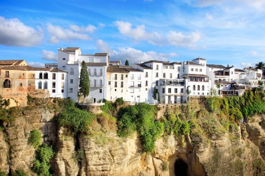 From Costa del Sol: Ronda Village Tour w/ Maestranza Ticket - Free Time in Ronda: Lunch, Shopping, and Managing the Crowd