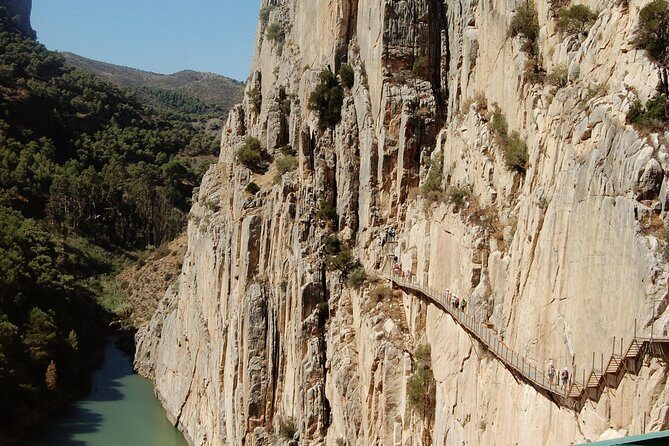 From El Chorro: Caminito del Rey - Weather and how to plan your clothing for El Chorro