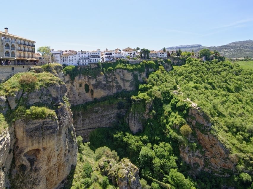 From La Costa del Sol: Ronda & Setenil Free Time - Tips from guides like Tania and Martha, plus meeting-point sanity checks
