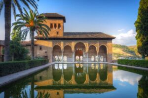 From Malaga: Alhambra and Royal Chapel with Entry Tickets - Where you start in Malaga: Vincci Posada del Patio at 9:00 am