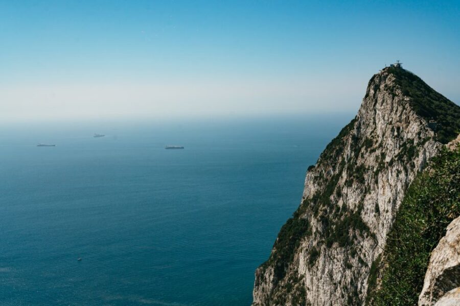 From Malaga and Costa del Sol: Gibraltar Tour - Gibraltar free time: shopping, city sights, and an easy wandering route