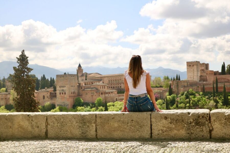 From Malaga and Costa Del Sol: Granada Day Trip - Five hours of free time in Granada: how to shape your perfect day