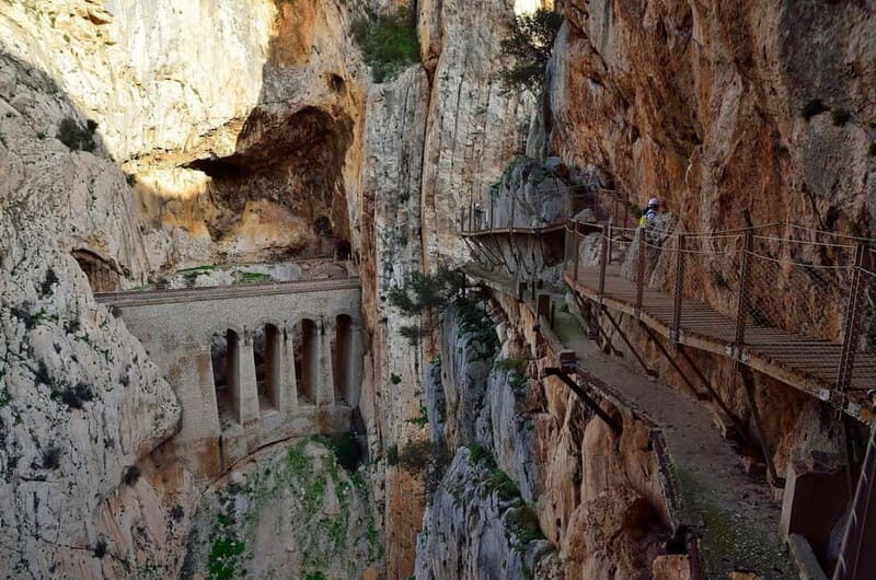 From Malaga: Caminito del Rey guided tour + round-trip transportation - Getting Started in Malaga: Meet at Gerencia Territorial de Justicia