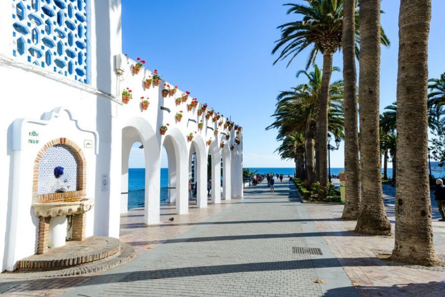 From Málaga: Caves of Nerja, Nerja and Frigiliana Day Tour - VR Room + Audio Tour: Why the setup helps (even if you’re not into tech)