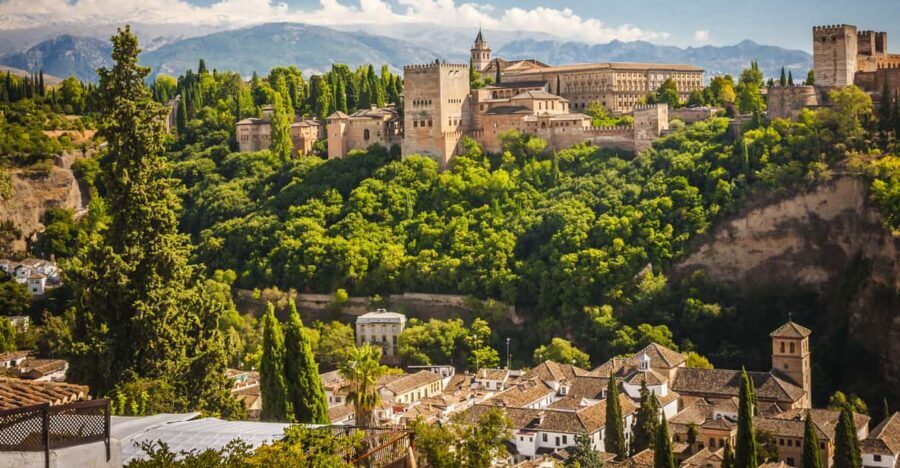 From Malaga: Day Trip to Alhambra by Bus with Entry Tickets - Key highlights to know before you go