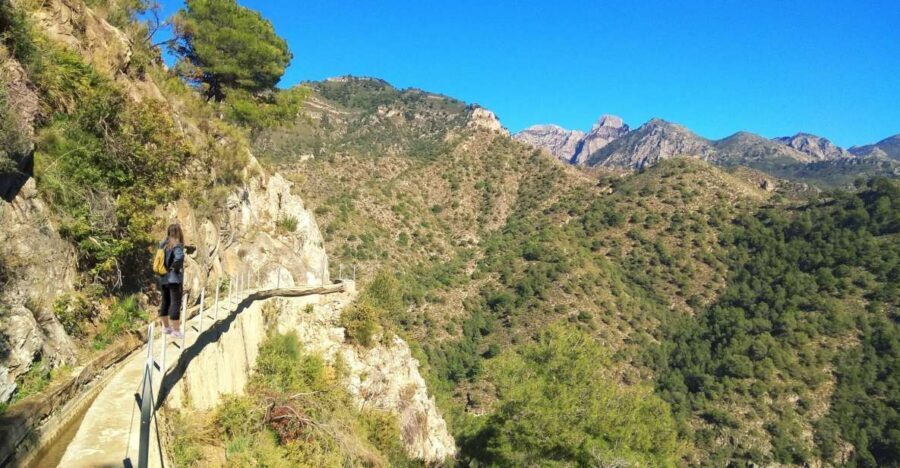 From Málaga: Frigiliana Hiking Tour with Wine & Appetizers - From Málaga to Frigiliana: logistics that actually make sense