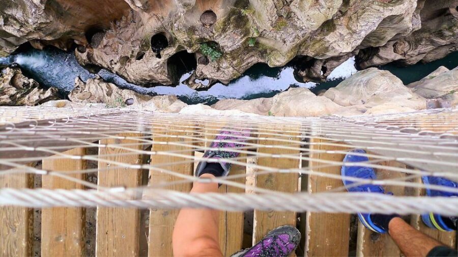 From Malaga: Group Tour to Caminito del Rey - Starting by the Kiosko Area Near the Entrance: Easy Steps Before the Big Views