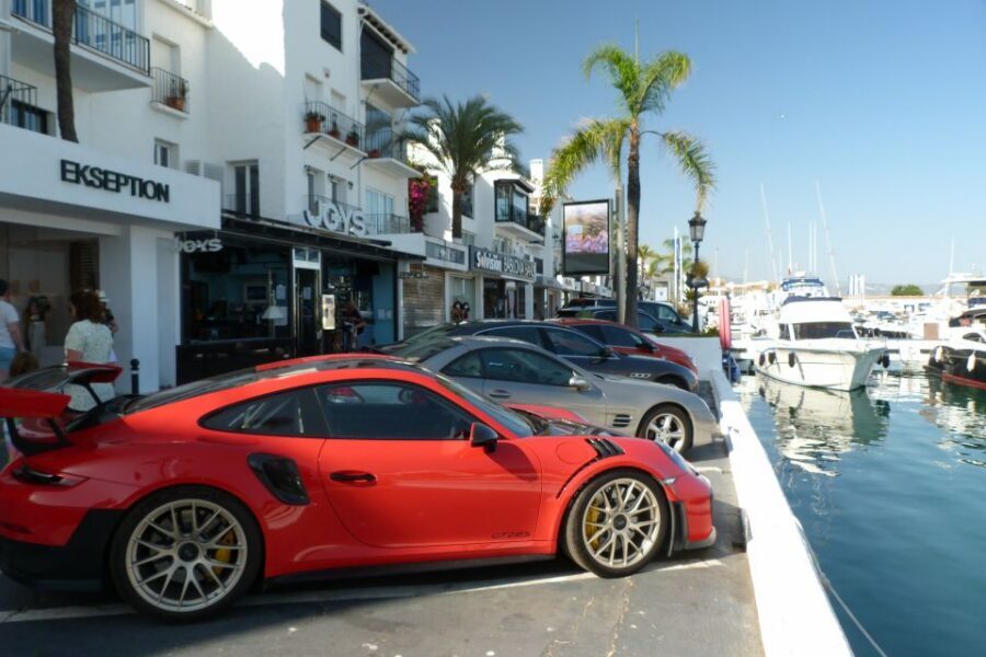 From Malaga or Costa del Sol: Mijas, Marbella & Puerto Banus - The short extra stop and your return ride