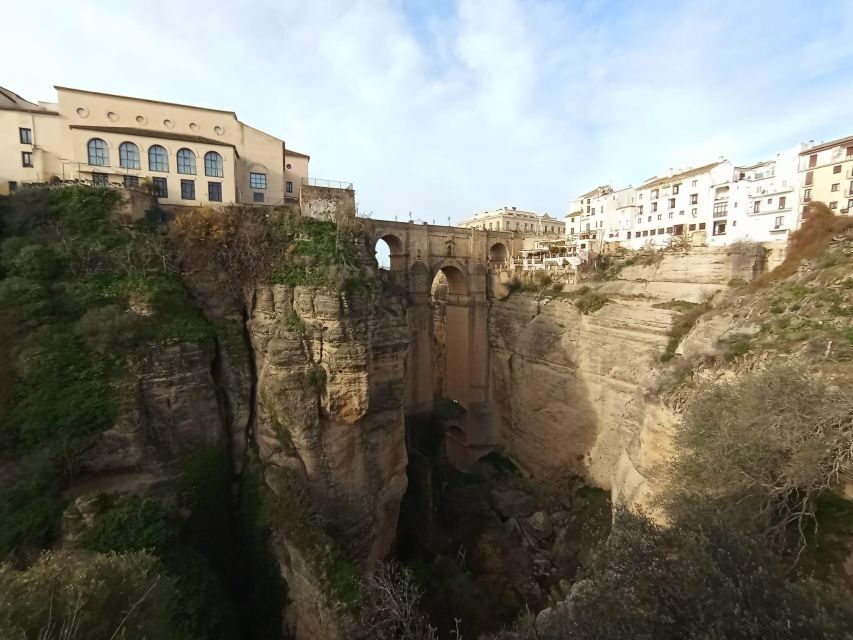 From Málaga: Ronda+Setenil de las Bodegas with Little Train - Setenil’s and Ronda’s free time: how to use it well
