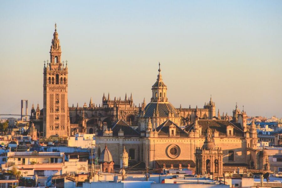 From Malaga: Seville Day Trip and Optional Monument Tickets - The drive from Malaga: time spent, then paid back in Seville time