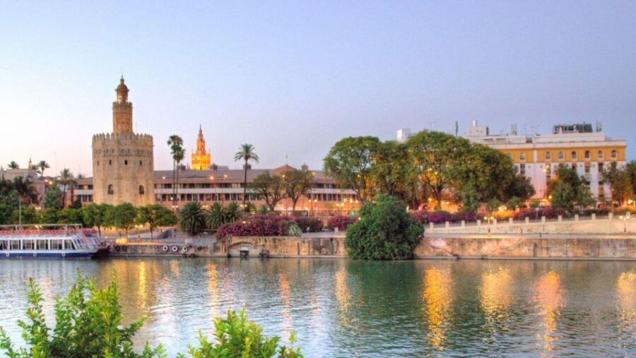 From Malaga: Seville Day Trip and Optional Monument Tickets - Who should book this Sevilla day trip from Malaga