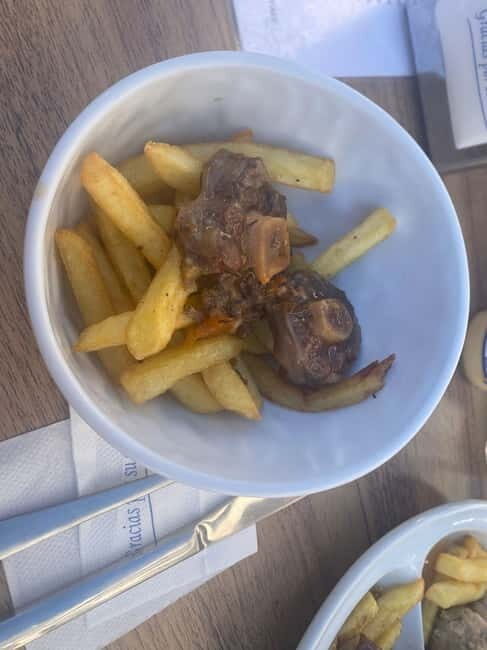 from Marbella, Estepona:Private tour Ronda incl. transfer,bullring,tapas - The tapas and regional wine stop: where the day becomes Ronda