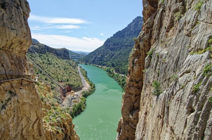 From Marbella or Estepona: Caminito del Rey Guided Day Trip - Breakfast stop and bus rhythm: why snacks can save you