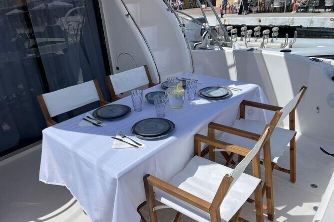 Fuengirola Boat Activity with Cocktail Dinner Champagne & Sunset - What Happens on the Water: Champagne, Music, and Coastline Time