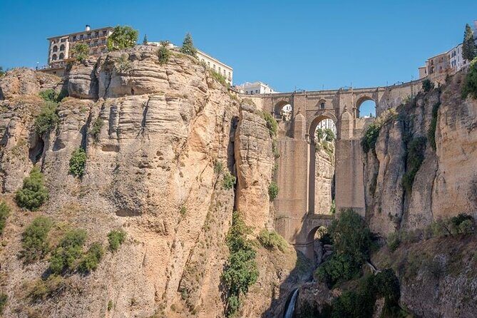 Full Day Guided Malaga Ronda Day Tour - The guides, the group size, and the pace of a 10-hour day