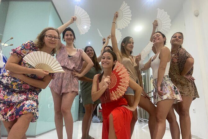 Fun, fast, flamenco: learn to dance flamenco rumba in 45 minutes - Getting to Calle Sta. María: central Málaga, easy to reach, one small catch