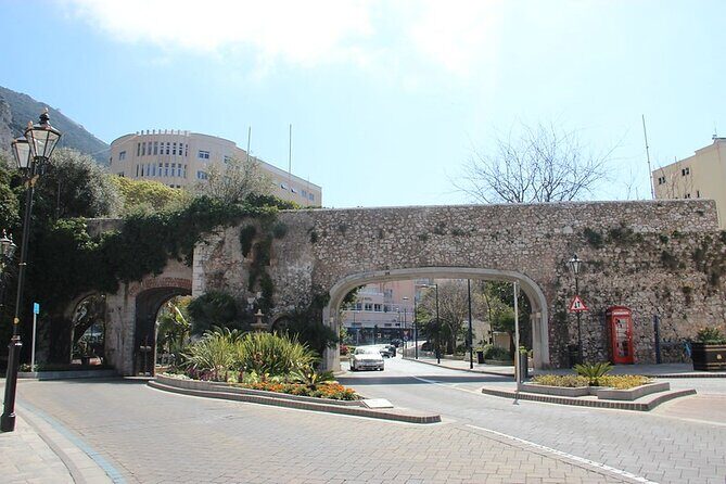 Gibraltar Day Trip at your Own Pace from Malaga & Costa del Sol - Comfort and logistics: seats, toilets, and the shared-ride reality