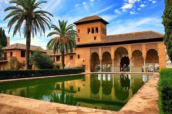 Granada Full Day Tour From Malaga - A Day Trip to Granada That Actually Works From Malaga