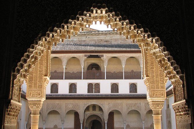 Granada Full Day Tour From Malaga - Generalife Gardens and the Best View Angle for Granada