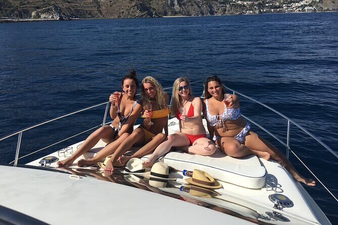 Half-Day Luxury Motor Yacht Cruise in Granada - Meals and snacks on board: why food matters more at sea