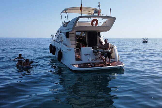 Luxury Yatch trips + Open Bar + Tapas + Paddle Surf + Snorkel - Timing and weather: the two-hour reality check