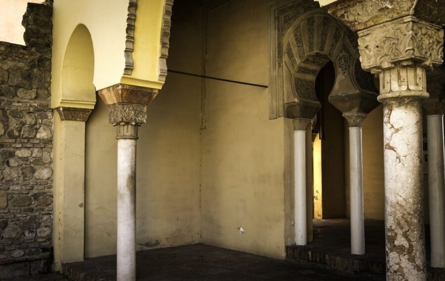 Málaga: 3-Hour Complete Walking Tour with Tickets - Should you book this Málaga walking tour?
