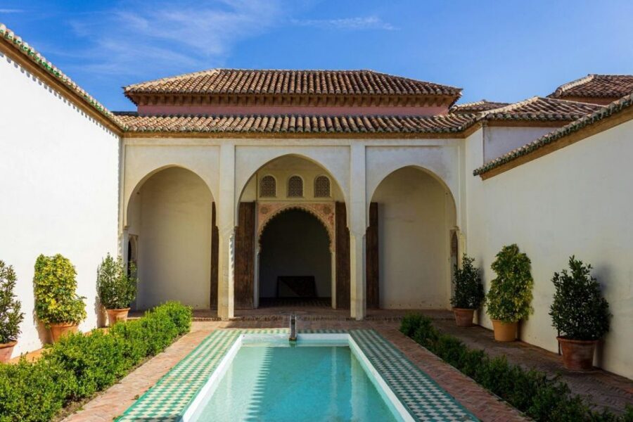 Malaga: Alcazaba and Roman Theatre Private Tour With Tickets - Key highlights worth your time