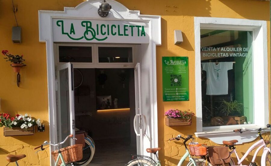 Malaga: Bike Rental for City Discovery Route & Beaches - Getting started at La Bicicletta: what you actually need to plan
